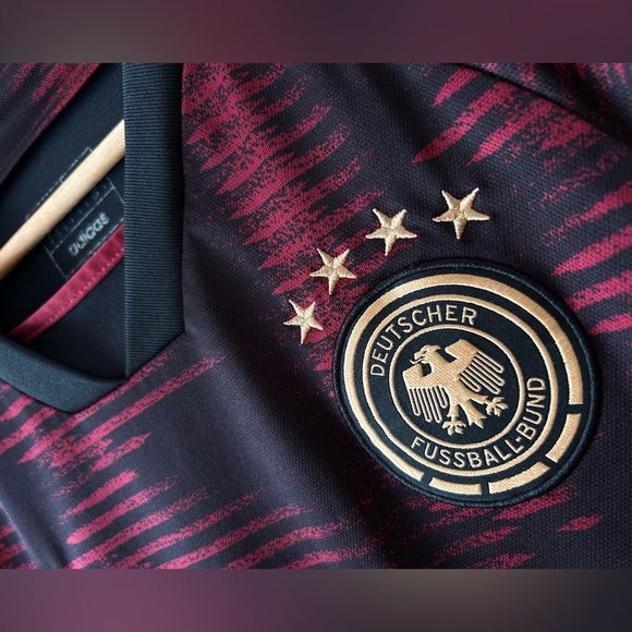 💥SOLD💥 Vintage 2022 Germany 🇩🇪 Adidas soccer jersey shirt Deutschland football - Picture 4 of 16